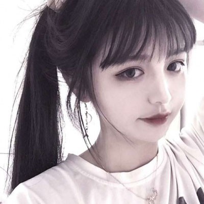 油性皮肤适合的补水精华推荐：从水油平衡到屏障强韧的科学进阶